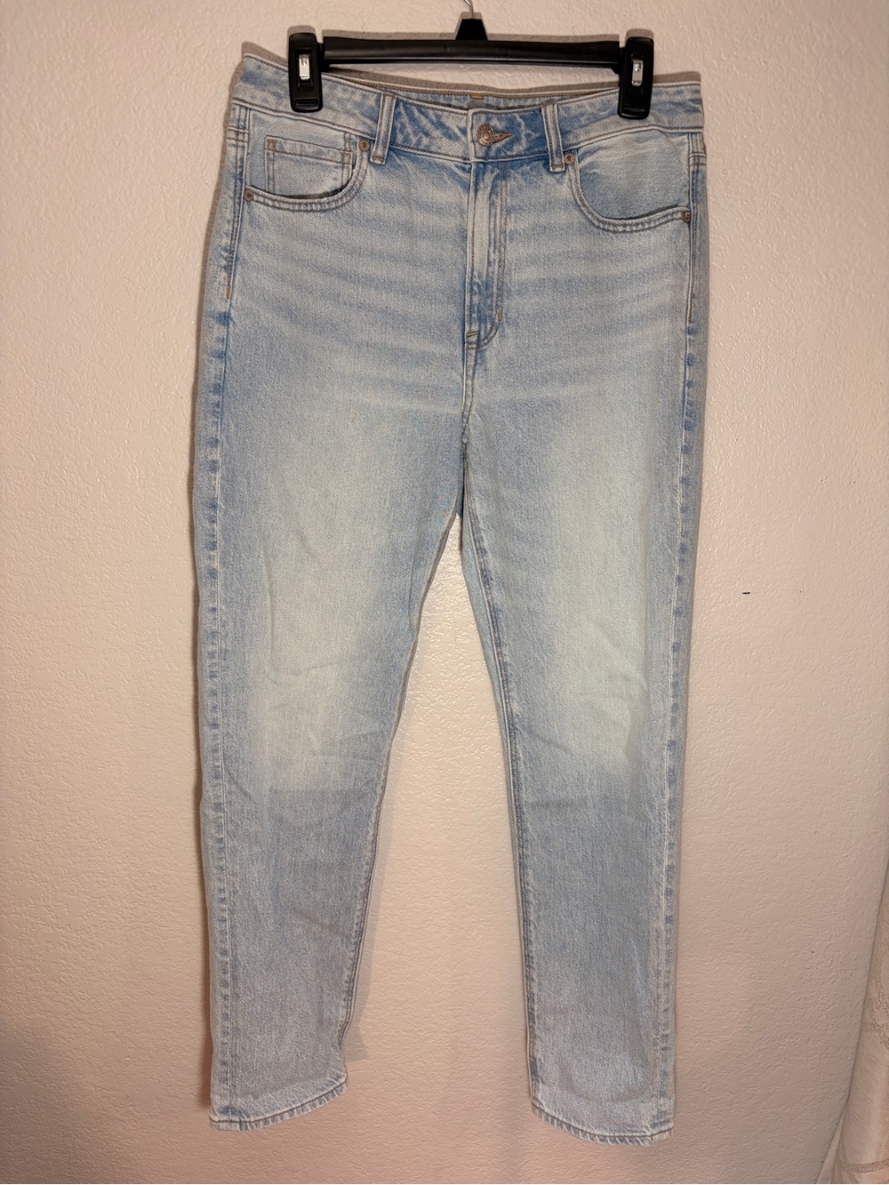American Eagle Outfitters Light Blue High-Rise Jeans